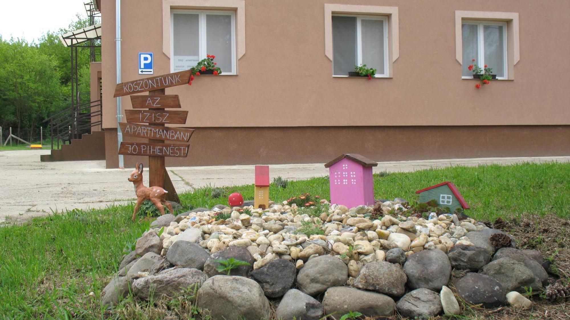 Izisz Apartman Matraterenye Buitenkant foto